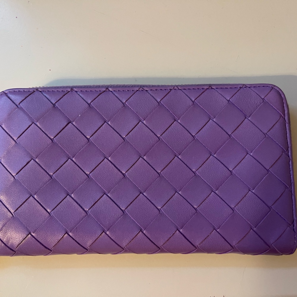 Bottega Veneta Wallet- Never Used